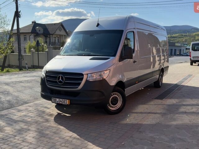 Серый Мерседес Sprinter, объемом двигателя 1.95 л и пробегом 212 тыс. км за 30900 $, фото 1 на Automoto.ua