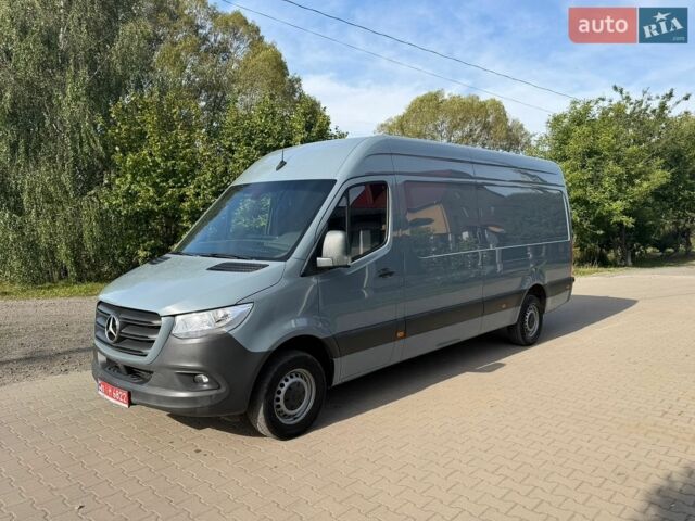 Сірий Мерседес Sprinter, об'ємом двигуна 0 л та пробігом 300 тис. км за 24900 $, фото 1 на Automoto.ua
