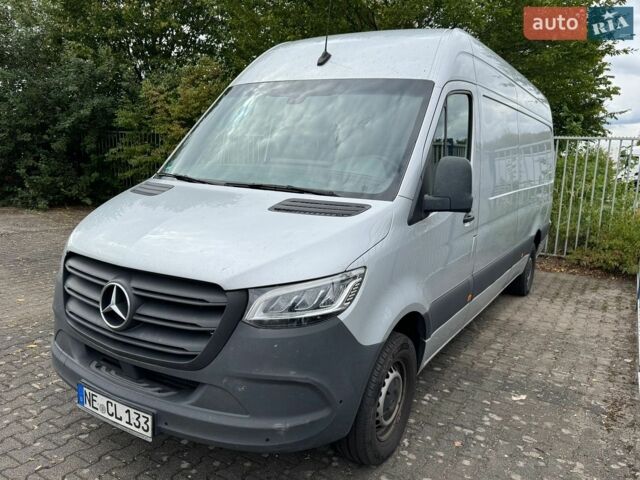 Серый Мерседес Sprinter, объемом двигателя 2 л и пробегом 218 тыс. км за 36990 $, фото 1 на Automoto.ua