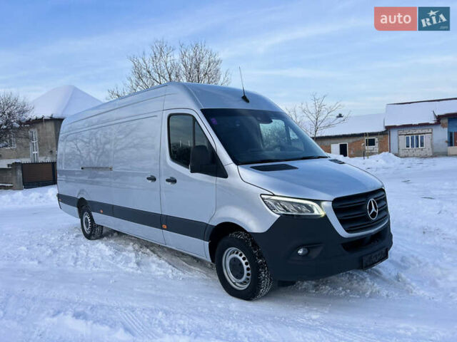 Серый Мерседес Sprinter, объемом двигателя 2 л и пробегом 100 тыс. км за 32850 $, фото 1 на Automoto.ua