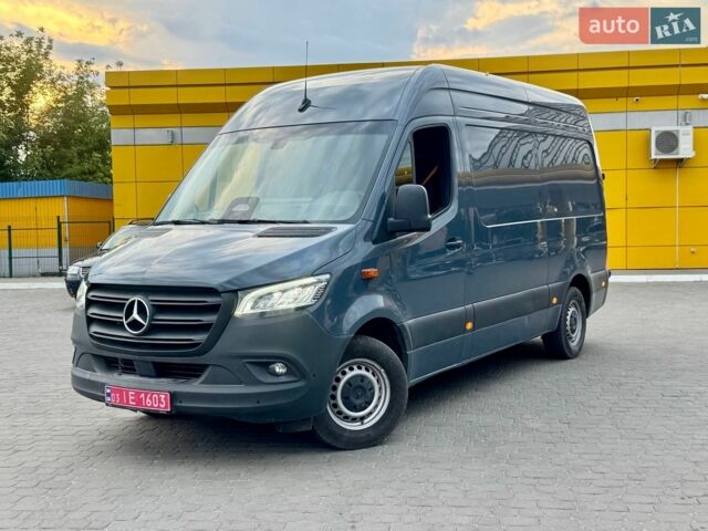 Серый Мерседес Sprinter, объемом двигателя 1.99 л и пробегом 48 тыс. км за 35000 $, фото 1 на Automoto.ua