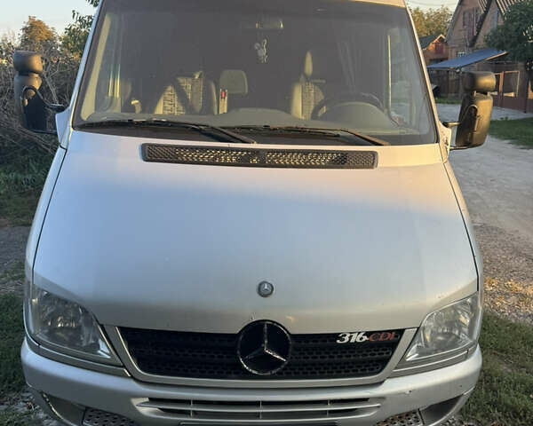 Сірий Мерседес Sprinter, об'ємом двигуна 2.69 л та пробігом 380 тис. км за 11500 $, фото 1 на Automoto.ua