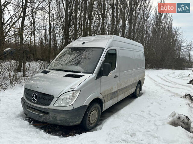 Серый Мерседес Sprinter, объемом двигателя 2.15 л и пробегом 355 тыс. км за 5500 $, фото 1 на Automoto.ua