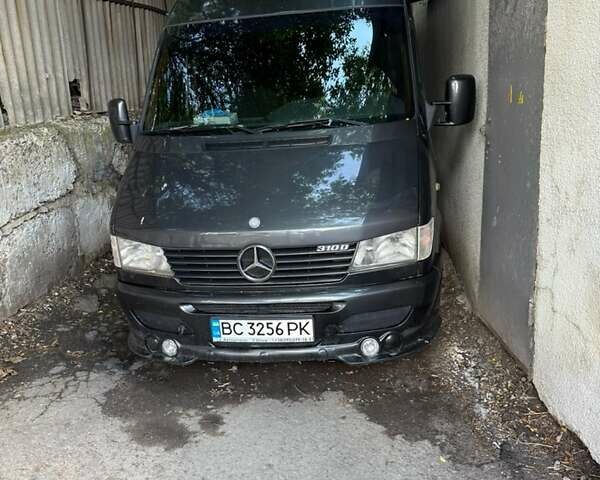Серый Мерседес Sprinter, объемом двигателя 0 л и пробегом 7 тыс. км за 8500 $, фото 1 на Automoto.ua