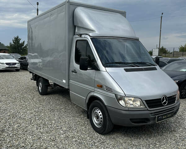 Серый Мерседес Sprinter, объемом двигателя 2.7 л и пробегом 364 тыс. км за 15000 $, фото 1 на Automoto.ua