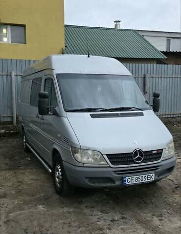 Сірий Мерседес Sprinter, об'ємом двигуна 2.7 л та пробігом 412 тис. км за 13000 $, фото 1 на Automoto.ua