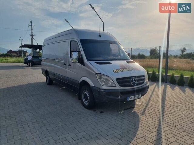 Серый Мерседес Sprinter, объемом двигателя 2.15 л и пробегом 420 тыс. км за 9400 $, фото 1 на Automoto.ua