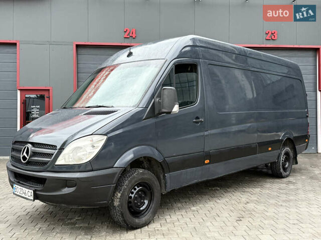 Сірий Мерседес Sprinter, об'ємом двигуна 2.19 л та пробігом 250 тис. км за 9700 $, фото 1 на Automoto.ua