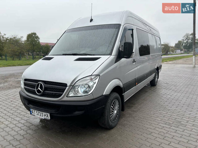 Сірий Мерседес Sprinter, об'ємом двигуна 3.2 л та пробігом 320 тис. км за 18900 $, фото 1 на Automoto.ua
