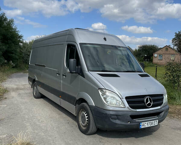 Серый Мерседес Sprinter, объемом двигателя 2.14 л и пробегом 578 тыс. км за 11800 $, фото 1 на Automoto.ua