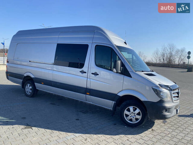 Серый Мерседес Sprinter, объемом двигателя 2.99 л и пробегом 375 тыс. км за 33900 $, фото 1 на Automoto.ua