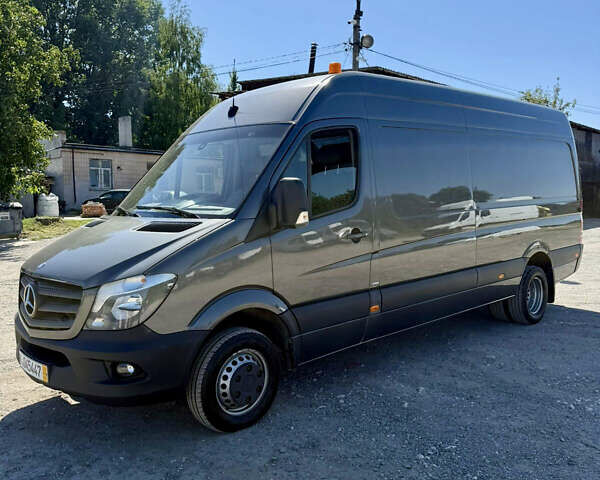 Серый Мерседес Sprinter, объемом двигателя 3 л и пробегом 254 тыс. км за 33500 $, фото 1 на Automoto.ua