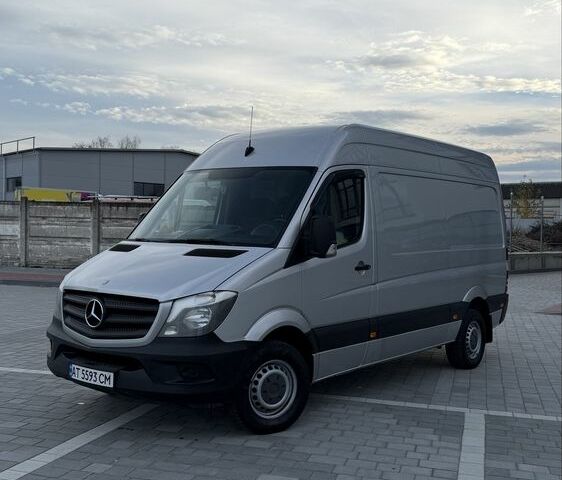 Сірий Мерседес Sprinter, об'ємом двигуна 2.1 л та пробігом 290 тис. км за 15200 $, фото 1 на Automoto.ua