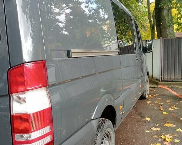 Сірий Мерседес Sprinter, об'ємом двигуна 2.14 л та пробігом 249 тис. км за 17000 $, фото 1 на Automoto.ua