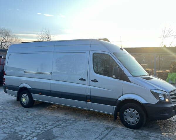 Сірий Мерседес Sprinter, об'ємом двигуна 2.1 л та пробігом 170 тис. км за 18999 $, фото 1 на Automoto.ua