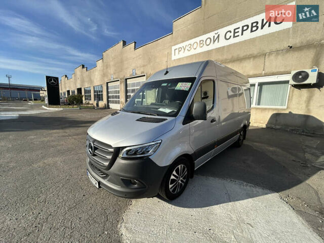 Серый Мерседес Sprinter, объемом двигателя 2.14 л и пробегом 414 тыс. км за 31500 $, фото 1 на Automoto.ua