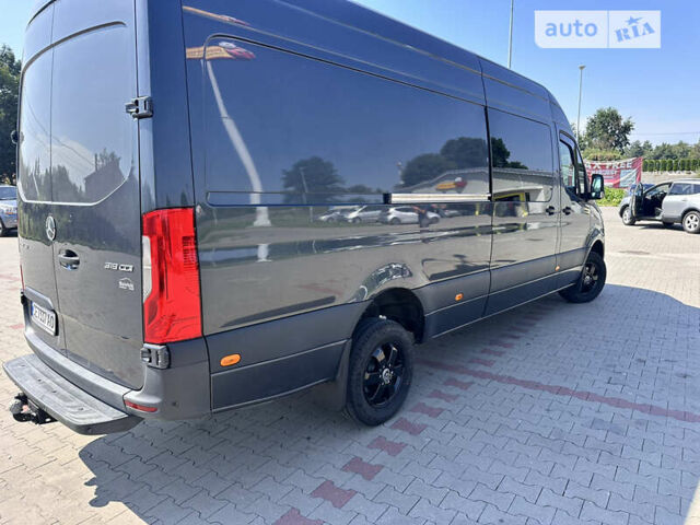 Мерседес Sprinter 2019 у Хотине на Automoto.ua Сірий Мерседес Sprinter, об'ємом двигуна 2.99 л та пробігом 245 тис. км за 52431 $, фото 1 на Automoto.ua