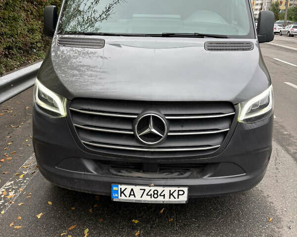 Серый Мерседес Sprinter, объемом двигателя 2.14 л и пробегом 312 тыс. км за 25000 $, фото 1 на Automoto.ua