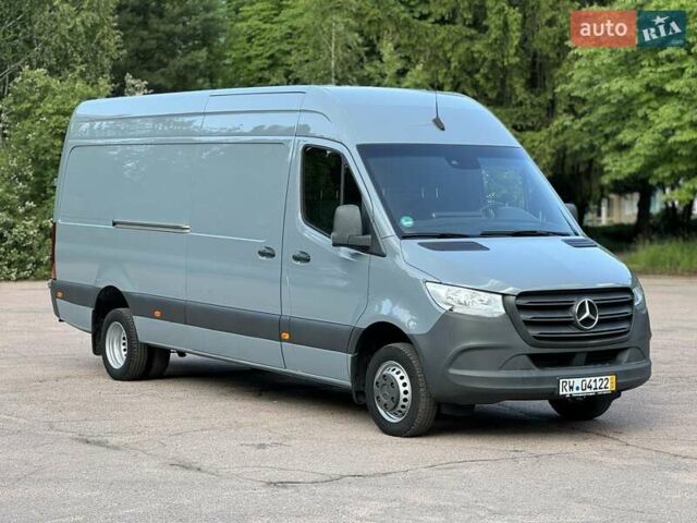 Сірий Мерседес Sprinter, об'ємом двигуна 2.2 л та пробігом 140 тис. км за 36333 $, фото 1 на Automoto.ua