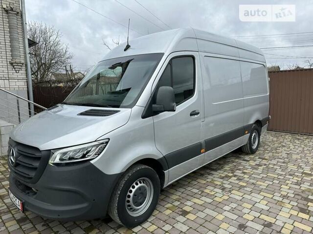 Серый Мерседес Sprinter, объемом двигателя 0 л и пробегом 260 тыс. км за 33200 $, фото 1 на Automoto.ua