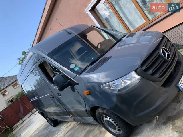 Сірий Мерседес Sprinter, об'ємом двигуна 2.14 л та пробігом 72 тис. км за 31500 $, фото 1 на Automoto.ua