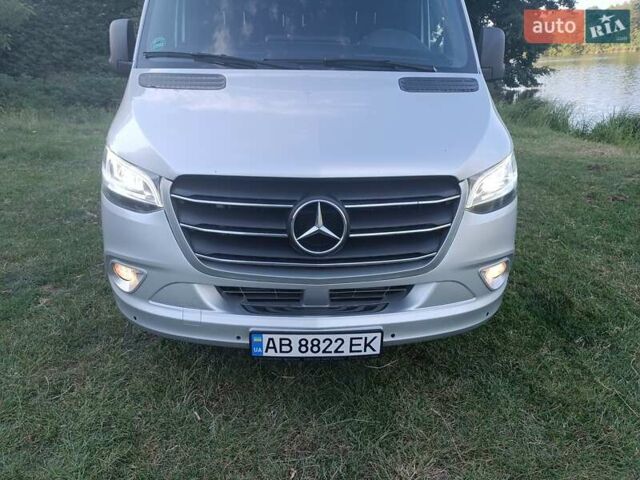 Серый Мерседес Sprinter, объемом двигателя 2.99 л и пробегом 132 тыс. км за 56500 $, фото 1 на Automoto.ua