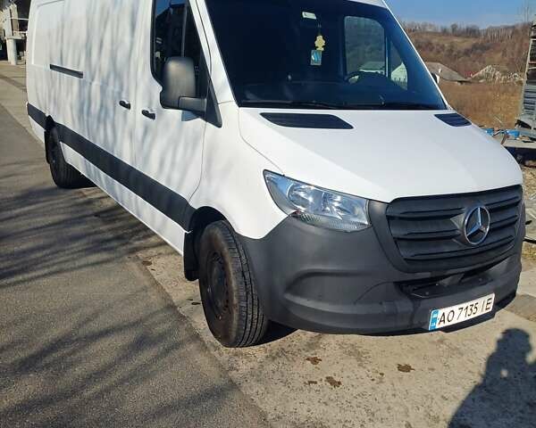 Серый Мерседес Sprinter, объемом двигателя 2.99 л и пробегом 100 тыс. км за 46285 $, фото 1 на Automoto.ua