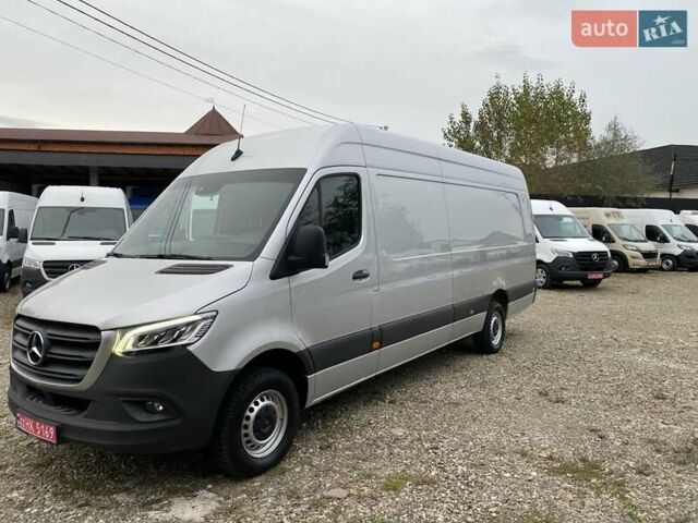 Серый Мерседес Sprinter, объемом двигателя 2.08 л и пробегом 95 тыс. км за 33250 $, фото 1 на Automoto.ua
