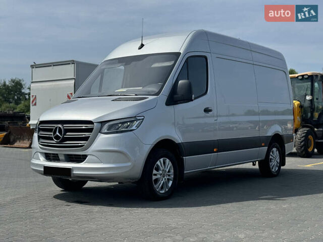 Серый Мерседес Sprinter, объемом двигателя 2 л и пробегом 14 тыс. км за 43547 $, фото 1 на Automoto.ua
