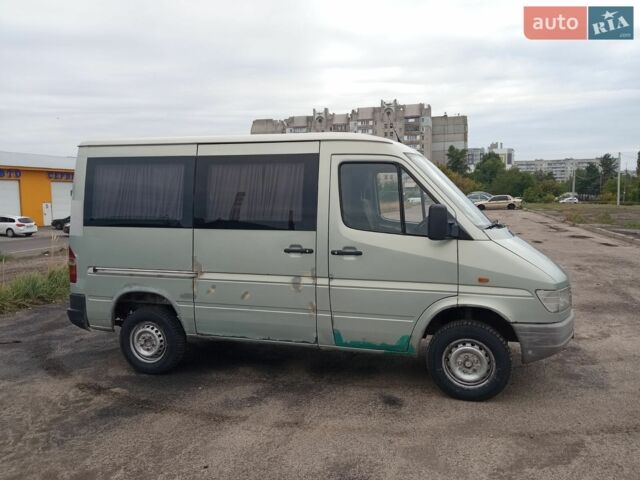 Серый Мерседес Sprinter, объемом двигателя 2.3 л и пробегом 490 тыс. км за 4500 $, фото 1 на Automoto.ua