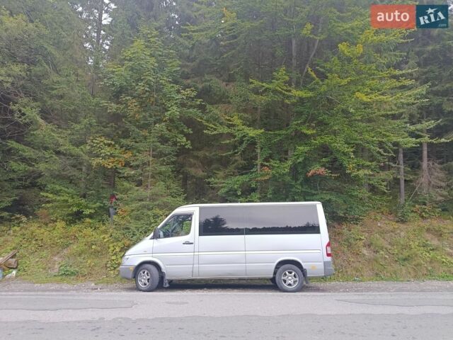 Серый Мерседес Sprinter, объемом двигателя 2.69 л и пробегом 490 тыс. км за 8500 $, фото 1 на Automoto.ua