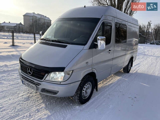 Сірий Мерседес Sprinter, об'ємом двигуна 2.7 л та пробігом 300 тис. км за 8900 $, фото 1 на Automoto.ua