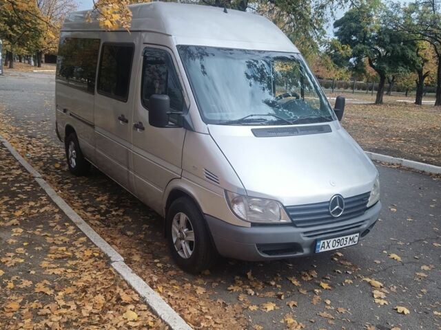 Серый Мерседес Sprinter, объемом двигателя 2.7 л и пробегом 700 тыс. км за 7900 $, фото 1 на Automoto.ua