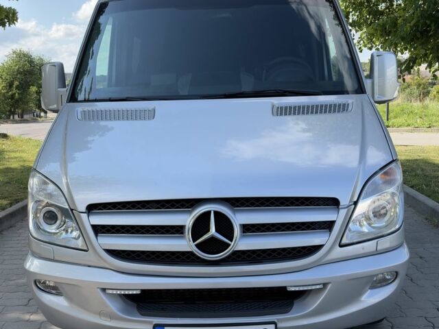 Серый Мерседес Sprinter, объемом двигателя 3 л и пробегом 580 тыс. км за 13700 $, фото 1 на Automoto.ua