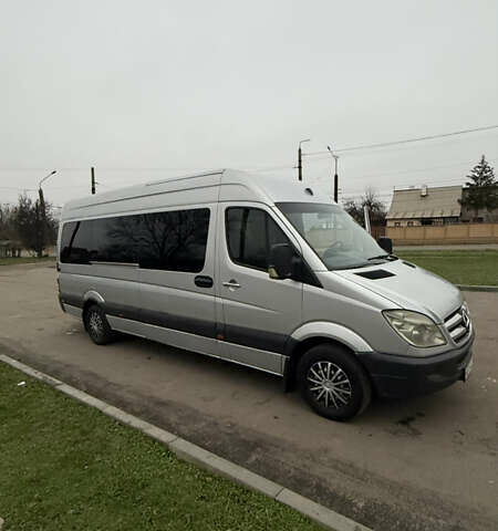 Сірий Мерседес Sprinter, об'ємом двигуна 2.69 л та пробігом 460 тис. км за 16500 $, фото 1 на Automoto.ua