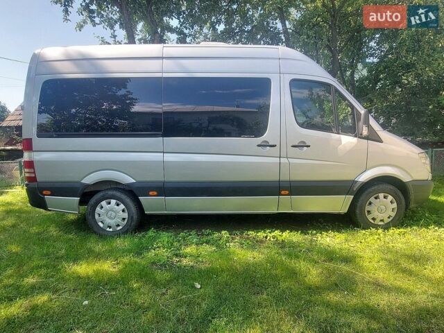 Серый Мерседес Sprinter, объемом двигателя 2.15 л и пробегом 250 тыс. км за 18000 $, фото 1 на Automoto.ua