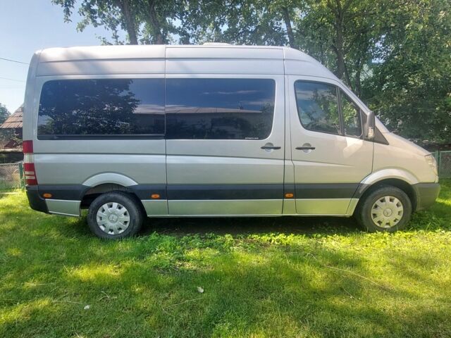 Серый Мерседес Sprinter, объемом двигателя 2.1 л и пробегом 250 тыс. км за 18000 $, фото 1 на Automoto.ua