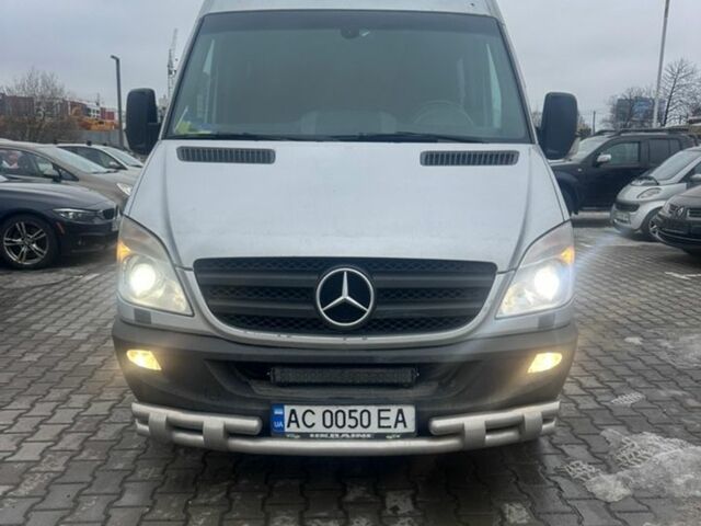 Серый Мерседес Sprinter, объемом двигателя 2.99 л и пробегом 575 тыс. км за 16000 $, фото 1 на Automoto.ua