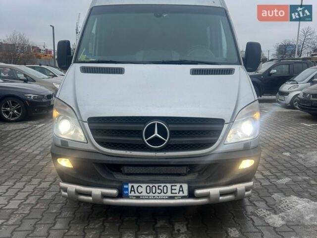 Серый Мерседес Sprinter, объемом двигателя 2.99 л и пробегом 575 тыс. км за 17000 $, фото 1 на Automoto.ua