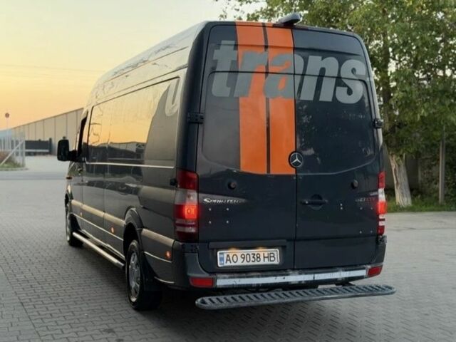 Серый Мерседес Sprinter, объемом двигателя 2.1 л и пробегом 500 тыс. км за 10784 $, фото 1 на Automoto.ua