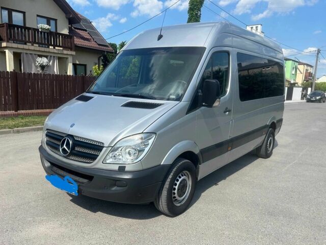 Сірий Мерседес Sprinter, об'ємом двигуна 3 л та пробігом 193 тис. км за 12700 $, фото 1 на Automoto.ua