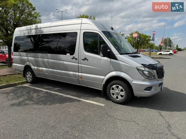 Серый Мерседес Sprinter, объемом двигателя 3 л и пробегом 807 тыс. км за 24500 $, фото 1 на Automoto.ua