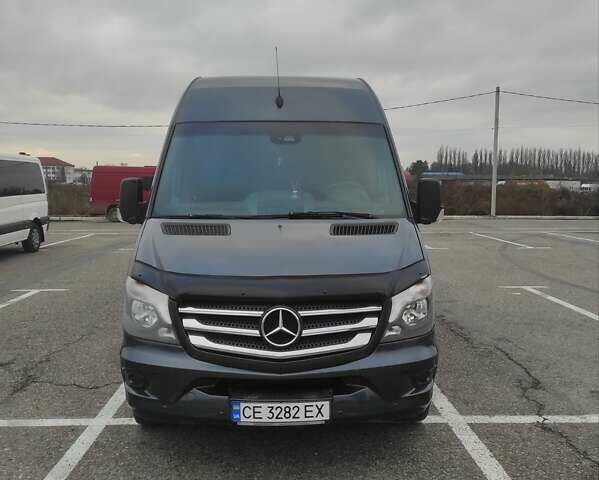 Серый Мерседес Sprinter, объемом двигателя 2.2 л и пробегом 440 тыс. км за 24208 $, фото 1 на Automoto.ua