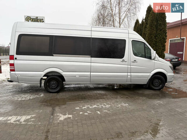 Серый Мерседес Sprinter, объемом двигателя 2.2 л и пробегом 777 тыс. км за 18000 $, фото 1 на Automoto.ua