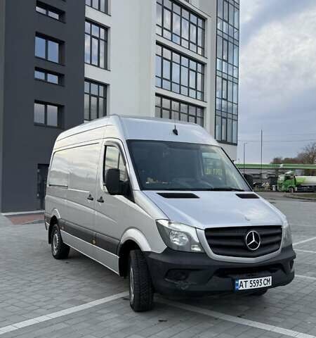 Серый Мерседес Sprinter, объемом двигателя 2.2 л и пробегом 289 тыс. км за 15200 $, фото 1 на Automoto.ua