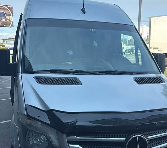 Серый Мерседес Sprinter, объемом двигателя 2.14 л и пробегом 777 тыс. км за 21500 $, фото 1 на Automoto.ua