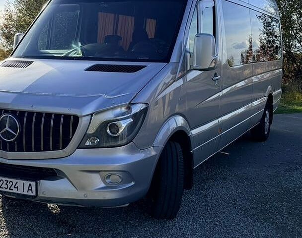 Серый Мерседес Sprinter, объемом двигателя 2.2 л и пробегом 800 тыс. км за 18500 $, фото 1 на Automoto.ua