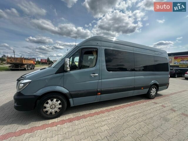 Серый Мерседес Sprinter, объемом двигателя 2.14 л и пробегом 315 тыс. км за 26500 $, фото 1 на Automoto.ua