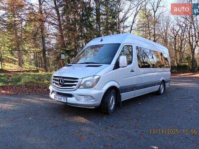 Серый Мерседес Sprinter, объемом двигателя 2.2 л и пробегом 317 тыс. км за 37000 $, фото 1 на Automoto.ua