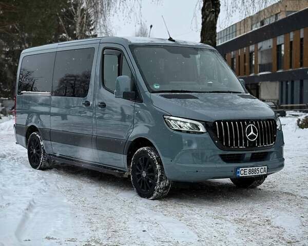 Серый Мерседес Sprinter, объемом двигателя 2.99 л и пробегом 178 тыс. км за 55900 $, фото 1 на Automoto.ua